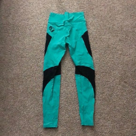 BootyQueen Apparel Mint And Black Leggings - Picture 1 of 2